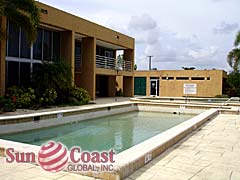 GRANADA LAKES Community Pool