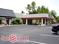 Gulfcoast Inn Of Naples Building Photo