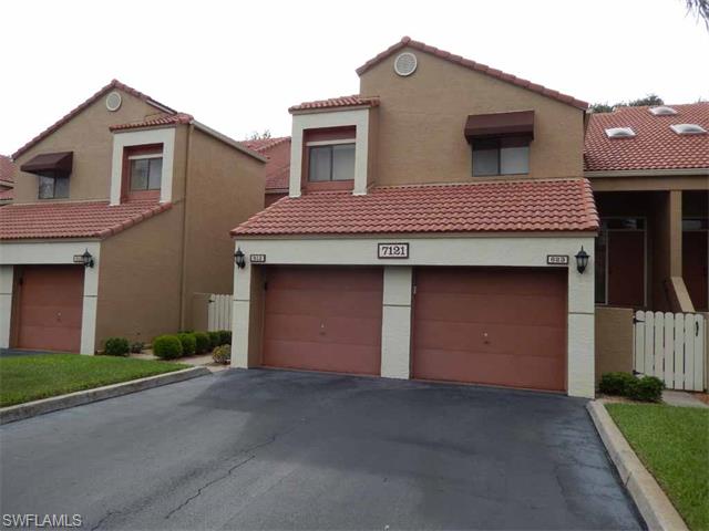 Eagle Ridge Real Estate Fort Myers Florida Fla Fl Offered By Cornerstone Coastal Properties You Will Feel Relaxed Every Time Sit On The Lanai And Look Over Beautiful Serene Lake Of This Carriage