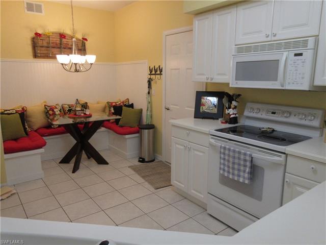 Partridge Pointe At Berkshire Lakes Real Estate Naples Florida Fla Fl Offered By Bhhs Florida Realty Beautiful First Floor End Unit In Desirable Berkshire Lakes Tastefully Decorated Large Master Bed Bath Attached Garage