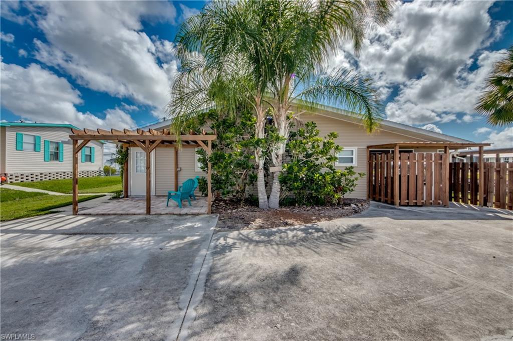 FLAMINGO BAY Real Estate ST JAMES CITY Florida Fla Fl